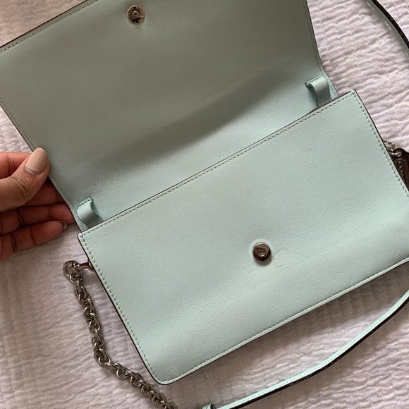 Coach Clutch purse in excellent condition - white & baby blue, - Picture 3 of 3